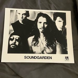 Vintage soundgarden glossy
